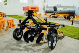 Sous-soleuse (مكشطة محمولة)