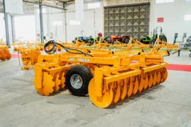 Déchaumeuse à disques (محراث متعدد الإسطوانات)